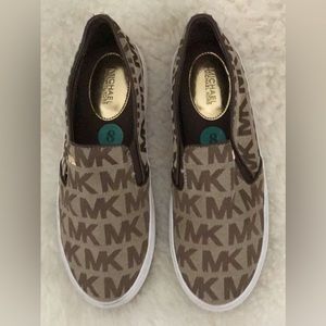 New Michael Kors Keaton Logo Canvas Slip On Sneakers Size 8 Women